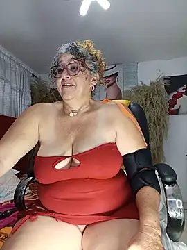 Snapshot of evelin_hott chatting on May 2026 09:42:02 PM evelin hott online show from May 2026 09:42:02 PM