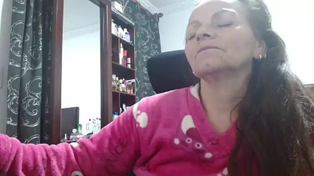 asleycavta online show from April 2026 04:57:02 AM