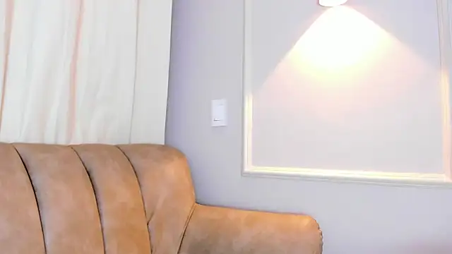 Lia walton online show from March 2025 12:01:01 PM