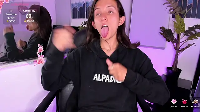 Feniix   online show from February 2025 03:45:01 AM