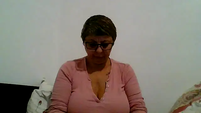 roseblak42 online show from November 2025 03:45:02 PM