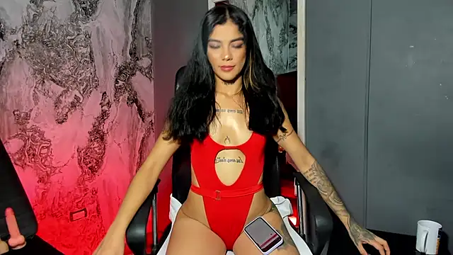 Snapshot of Trinna_harperr chatting on March 2025 06:05:02 PM Trinna harperr online show from March 2025 06:05:02 PM