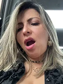  Abril-Office1 online show from January 2025 06:35:01 PM