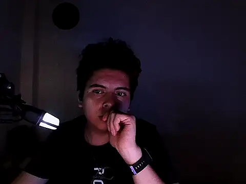 Snapshot of ArtudKing chatting on March 2026 04:18:02 AM ArtudKing online show from March 2026 04:18:02 AM