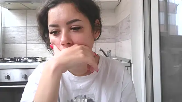 LovelyJulliette online show from November 2025 11:42:02 AM