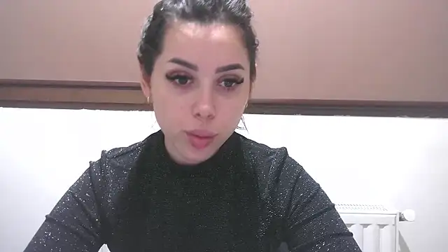 LovelyJulliette online show from January 2026 04:00:01 PM