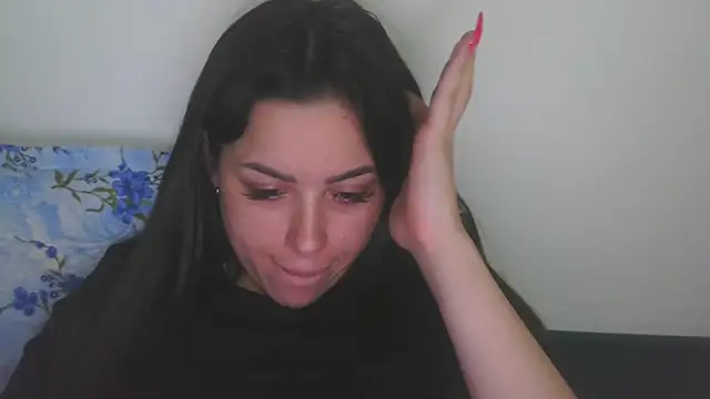 Snapshot of LovelyJulliette chatting on May 2026 08:17:01 PM LovelyJulliette online show from May 2026 08:17:01 PM