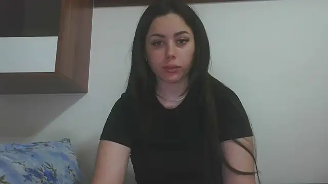 Snapshot of LovelyJulliette chatting on May 2026 03:53:02 PM LovelyJulliette online show from May 2026 03:53:02 PM