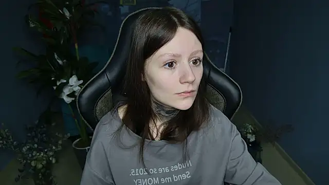 Snapshot of VeliraBraitberg chatting on February 2025 05:09:01 AM VeliraBraitberg online show from February 2025 05:09:01 AM