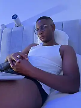 Snapshot of Arwens_bell08 chatting on January 2025 04:31:02 AM Arwens bell08 online show from January 2025 04:31:02 AM