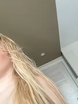 AmmyHot online show from April 2026 03:04:02 AM