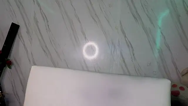 jeimy garcia online show from October 2025 12:05:02 PM