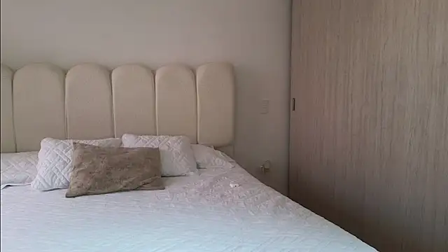 Snapshot of Celeste_Tailor_ chatting on July 2026 08:11:01 PM Celeste Tailor online show from July 2026 08:11:01 PM