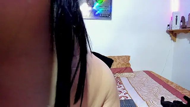 Snapshot of Bad_Couple_1 chatting on January 2025 04:55:01 AM Bad Couple 1 online show from January 2025 04:55:01 AM