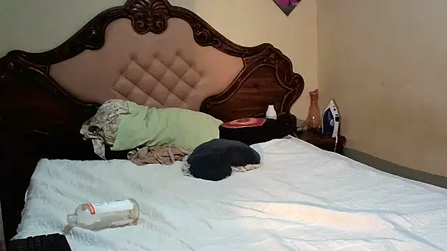 HOTBIGMELONSxx online show from September 2025 06:13:02 PM