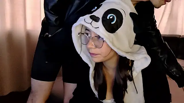 Snapshot of Alaia_sam chatting on March 2025 12:12:01 PM Alaia sam online show from March 2025 12:12:01 PM