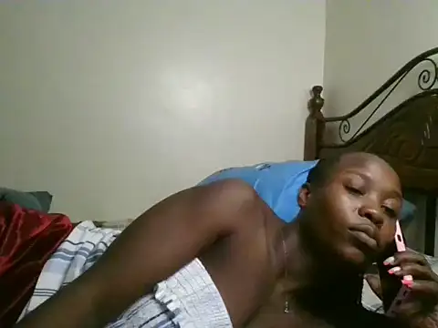 Snapshot of Sonnia_ chatting on February 2025 03:30:02 PM Sonnia online show from February 2025 03:30:02 PM