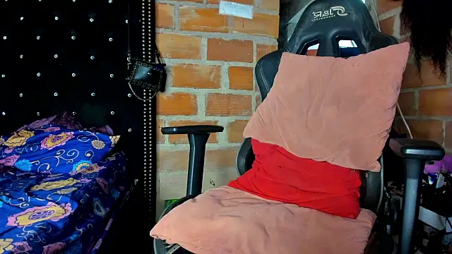 Richchocolatesweet  online show from April 2026 08:44:01 PM