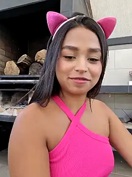 Snapshot of Juli_Walker chatting on January 2025 02:15:01 PM Juli Walker online show from January 2025 02:15:01 PM