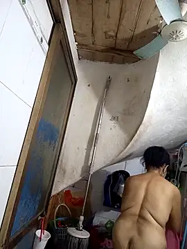 Hotestlove online show from November 2025 12:27:01 PM