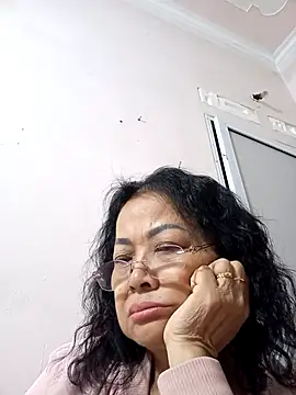 Hotestlove online show from December 2025 02:33:02 PM