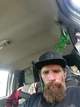 Crackkers online show from January 2025 08:32:02 PM