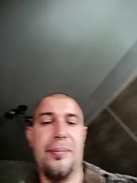 Foxyshaved online show from September 2025 04:45:02 AM