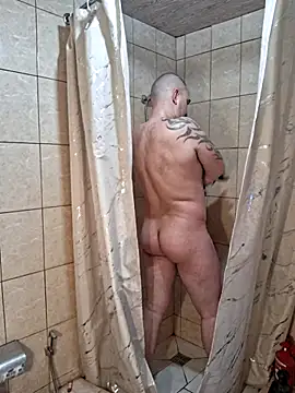 Foxyshaved online show from April 2026 05:41:02 AM