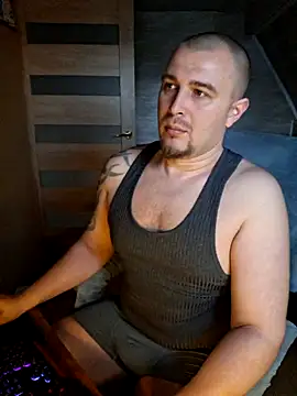 Foxyshaved online show from April 2026 05:08:02 AM