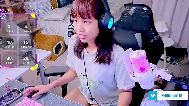 Snapshot of Kana_G chatting on May 2026 11:15:02 AM Kana G online show from May 2026 11:15:02 AM