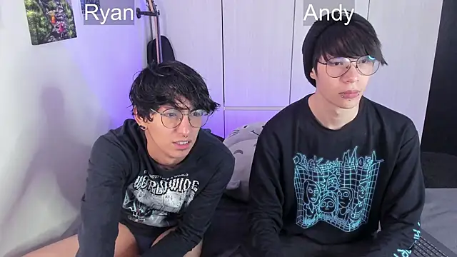 Snapshot of Aventure_Twinks chatting on December 2024 04:15:02 AM Aventure Twinks online show from December 2024 04:15:02 AM