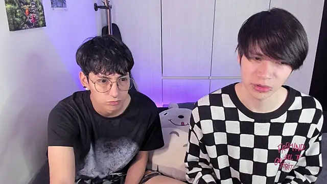 Snapshot of Aventure_Twinks chatting on January 2025 04:16:02 AM Aventure Twinks online show from January 2025 04:16:02 AM