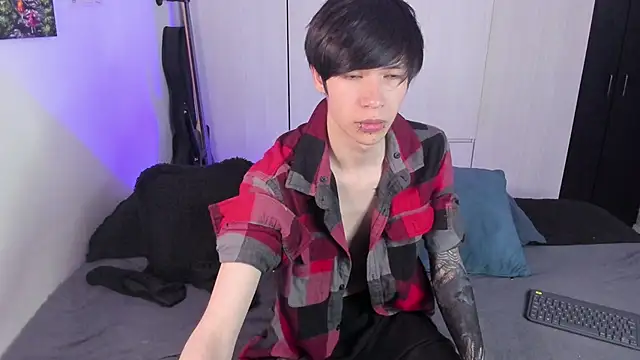 Snapshot of Aventure_Twinks chatting on January 2025 09:02:01 AM Aventure Twinks online show from January 2025 09:02:01 AM