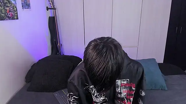 Snapshot of Aventure_Twinks chatting on January 2025 08:44:02 AM Aventure Twinks online show from January 2025 08:44:02 AM