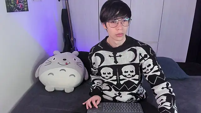 Snapshot of Aventure_Twinks chatting on January 2025 10:08:01 AM Aventure Twinks online show from January 2025 10:08:01 AM