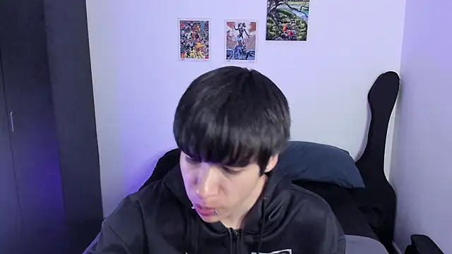 Snapshot of Aventure_Twinks chatting on October 2025 03:18:01 AM Aventure Twinks online show from October 2025 03:18:01 AM