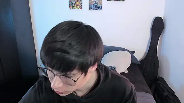 Snapshot of Aventure_Twinks chatting on February 2026 04:29:01 AM Aventure Twinks online show from February 2026 04:29:01 AM