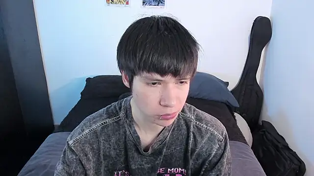 Snapshot of Aventure_Twinks chatting on February 2026 01:51:01 AM Aventure Twinks online show from February 2026 01:51:01 AM