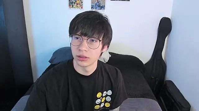 Snapshot of Aventure_Twinks chatting on March 2026 01:33:02 AM Aventure Twinks online show from March 2026 01:33:02 AM