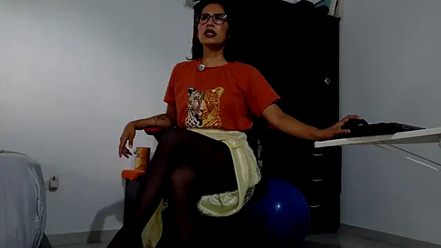 fantasty nylon online show from March 2026 08:30:01 PM