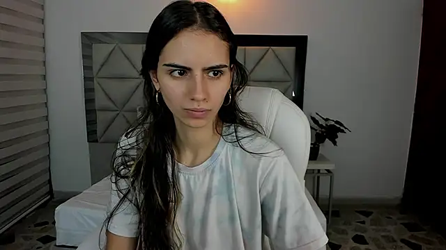 nina pons online show from March 2025 11:50:02 PM