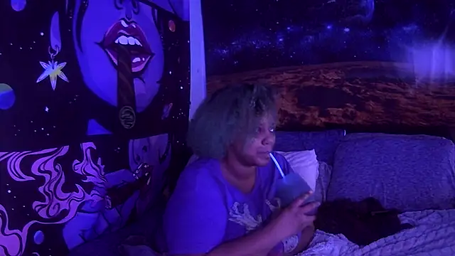 AutumnHart online show from February 2025 02:57:01 PM