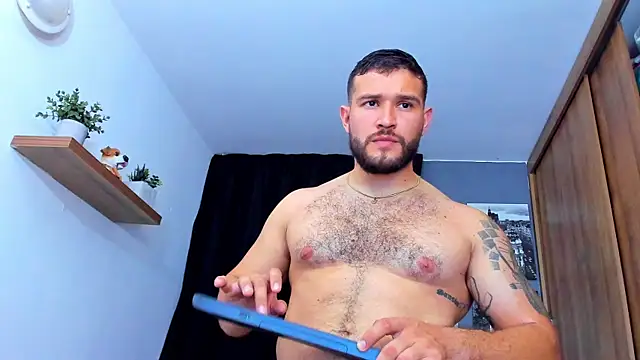 AndrewDiaz online show from October 2025 05:22:01 AM