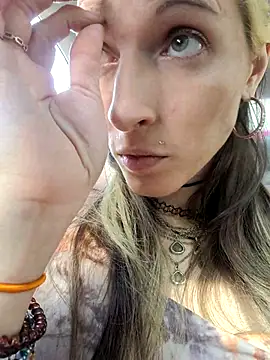 SmokeShow686 online show from March 2025 09:01:01 PM