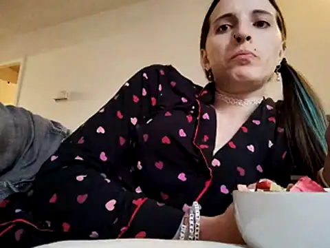 SmokeShow686 online show from April 2026 12:11:02 AM