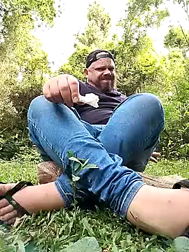 Snapshot of OFICINA_Simas-Turbo chatting on October 2025 11:07:01 AM OFICINA Simas-Turbo online show from October 2025 11:07:01 AM