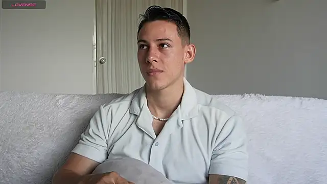 Snapshot of Muscle_King_Cum chatting on July 2026 01:36:02 PM Muscle King Cum online show from July 2026 01:36:02 PM