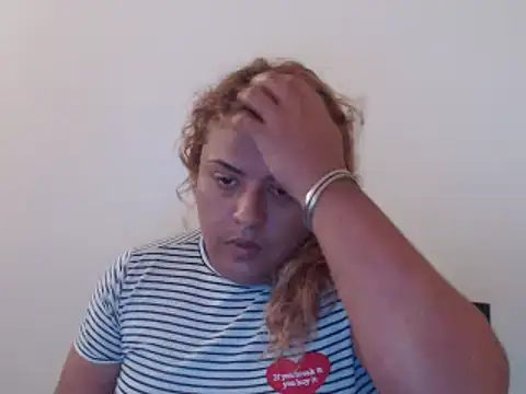 KIARAMARSHALLWELLZ online show from December 2024 09:04:02 PM