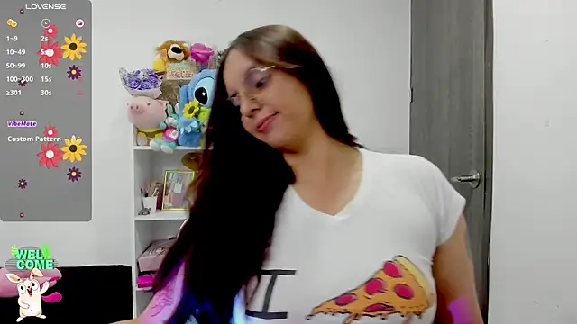 Snapshot of Valery7rose_ chatting on July 2026 03:29:02 PM Valery7rose online show from July 2026 03:29:02 PM