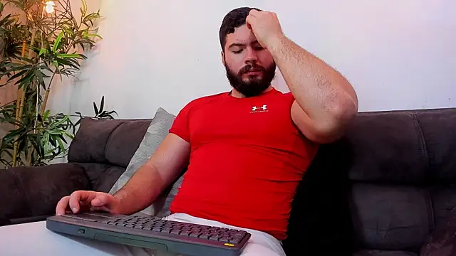 Snapshot of SebastianVilla_ chatting on July 2026 11:09:02 PM SebastianVilla online show from July 2026 11:09:02 PM